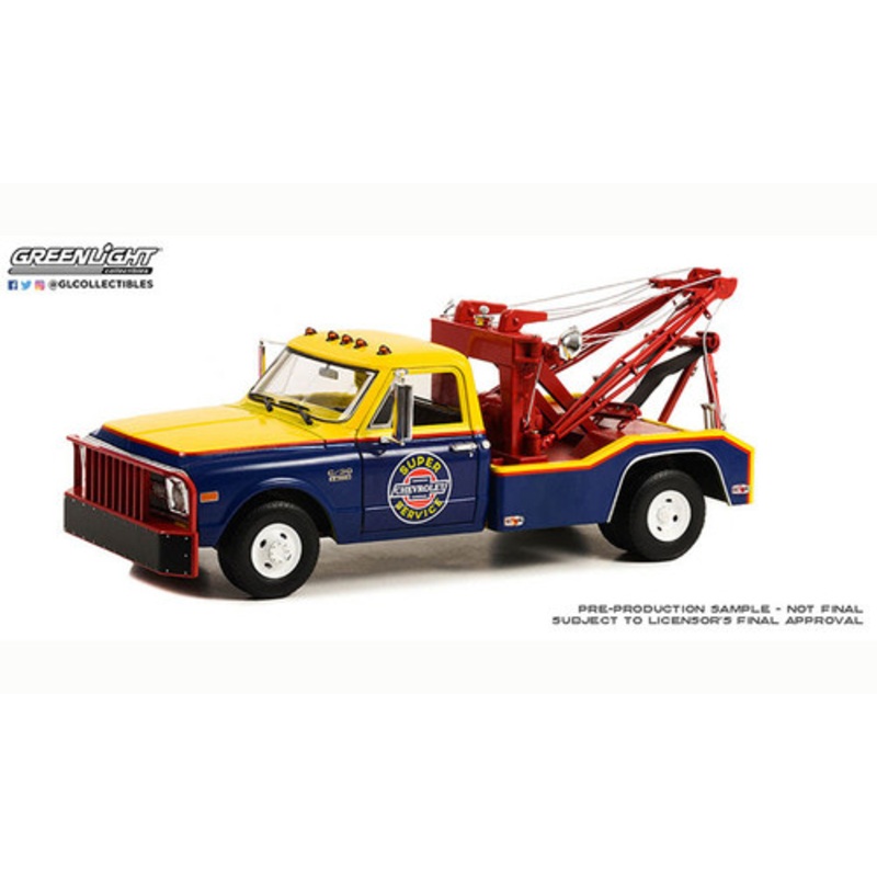 1/18 Greenlight 1969 Chevrolet C-30 Dually Wrecker Chevrolet Super Service Diecast Car Model