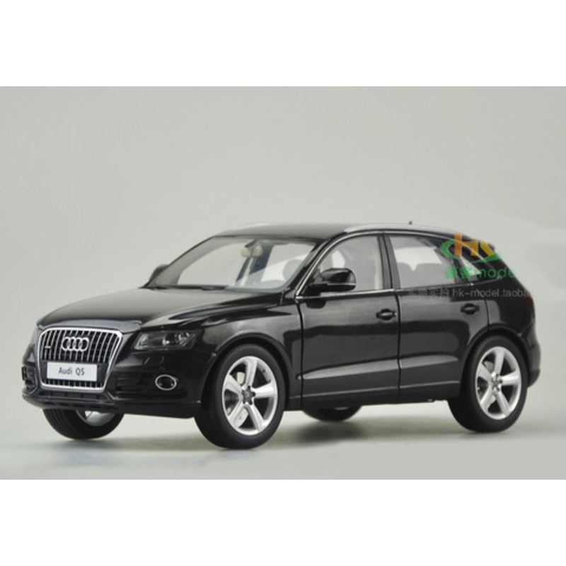 1/18 Kyosho Audi Q5 (Black) 1st Generation (Typ 8R; 20082017) Diecast Car Model