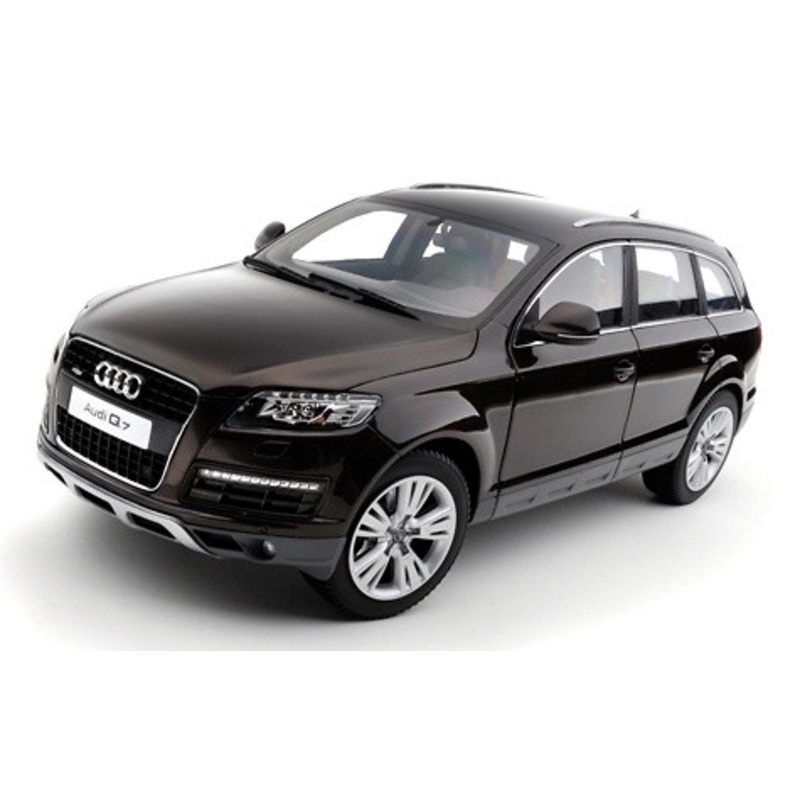 1/18 Kyosho 2011 Audi Q7 Facelift (Brown) Diecast Car Model