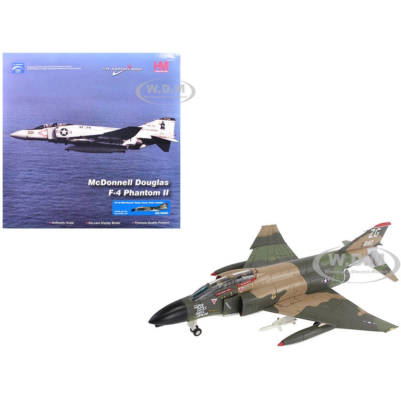 McDonnell Douglas EF-4C Wild Weasel Fighter-Bomber Aircraft "64-0840, 67th TFS, Korat RTAFB, Super Cocks Swiss Samilar" (1971) United States Air Force "Air Power Series" 1/72 Diecast Model by Hobby Master