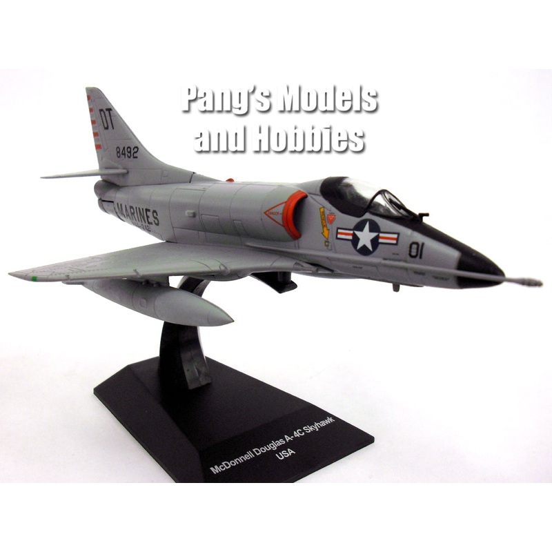 McDonnell Douglass A-4C (A-4) Skyhawk - US NAVY - 1/72 Scale Diecast Model by Militaria