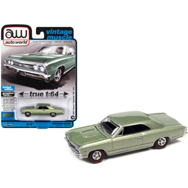 1/64 Auto World 1967 Chevrolet Chevelle SS 396 (Mountain Green Poly) Diecast Car Model