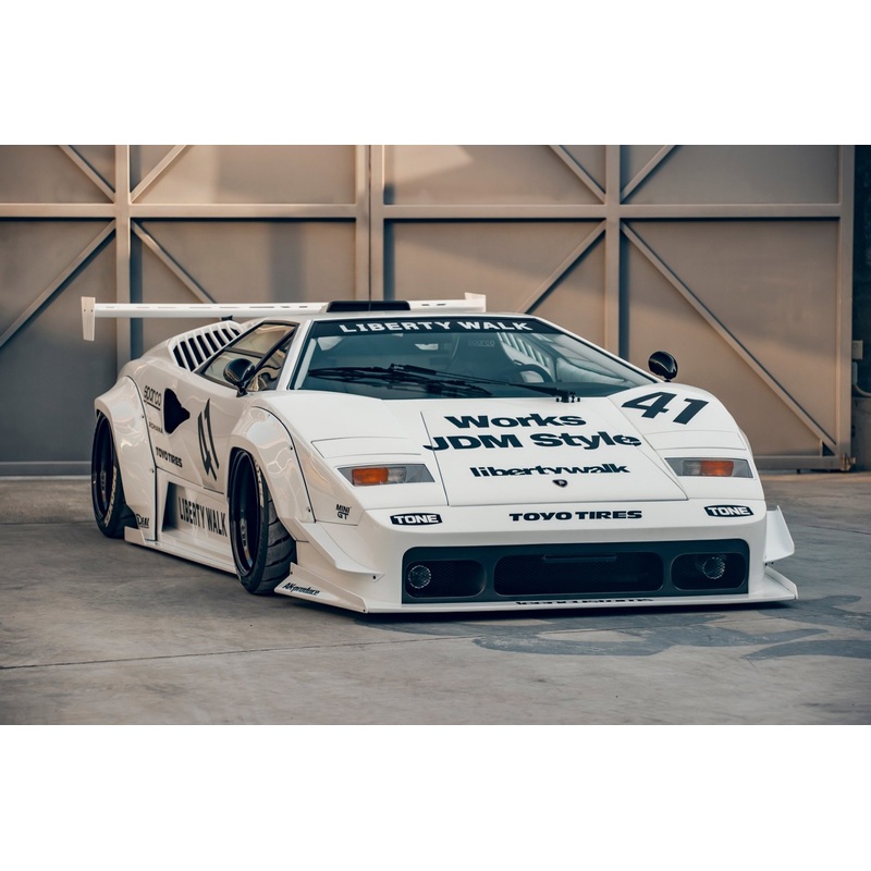 [Preorder] GT Spirit 1:18 LB-WORKS LAMBORGHINI COUNTACH WHITE 2023 GT518