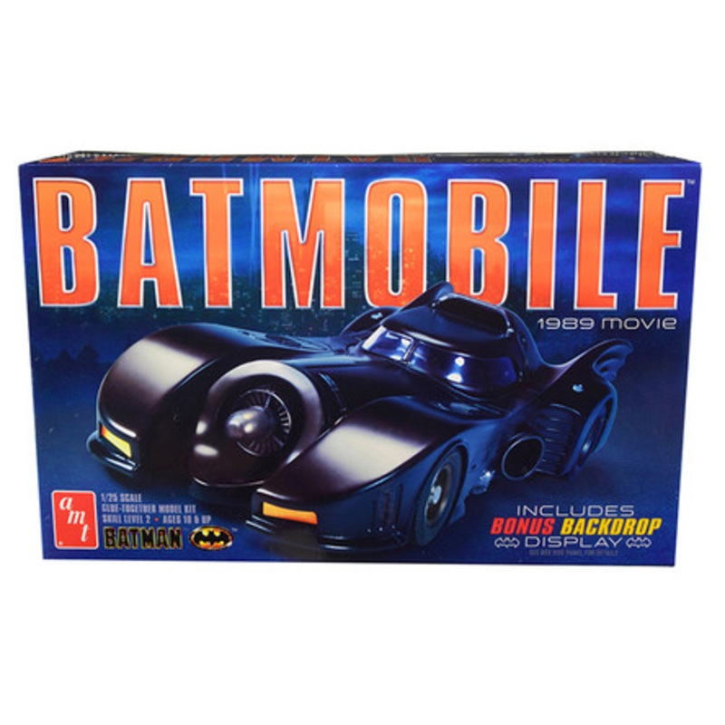 Skill 2 Model Kit Batmobile "Batman" (1989) Movie with Backdrop Display 1/25 Scale Model by AMT