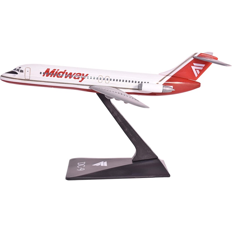 McDonnell Douglas DC-9 Midway Airlines 1/200 Scale Model by Flight Miniatures