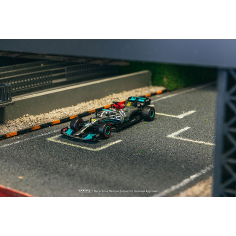 1/64 Tarmac Works 2021 Formula 1 Mercedes-AMG F1 W12 E Performance Las Vegas Grand Prix Launch Party Diecast Car Model