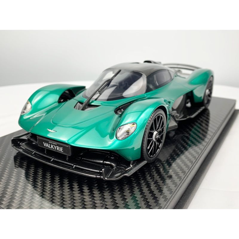 [Preorder] Frontiart 1:18 Aston Martin Valkyrie (2 Colors) F106-60/F106-13 British Green