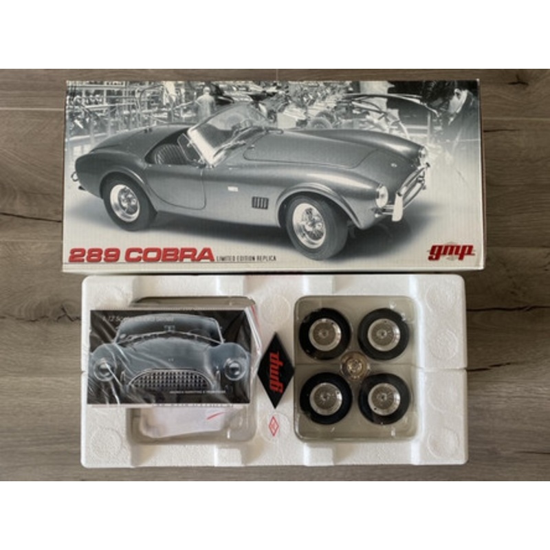 1/12 GMP 1964 Shelby Cobra 289 Roadster (White) Diecast Car Model