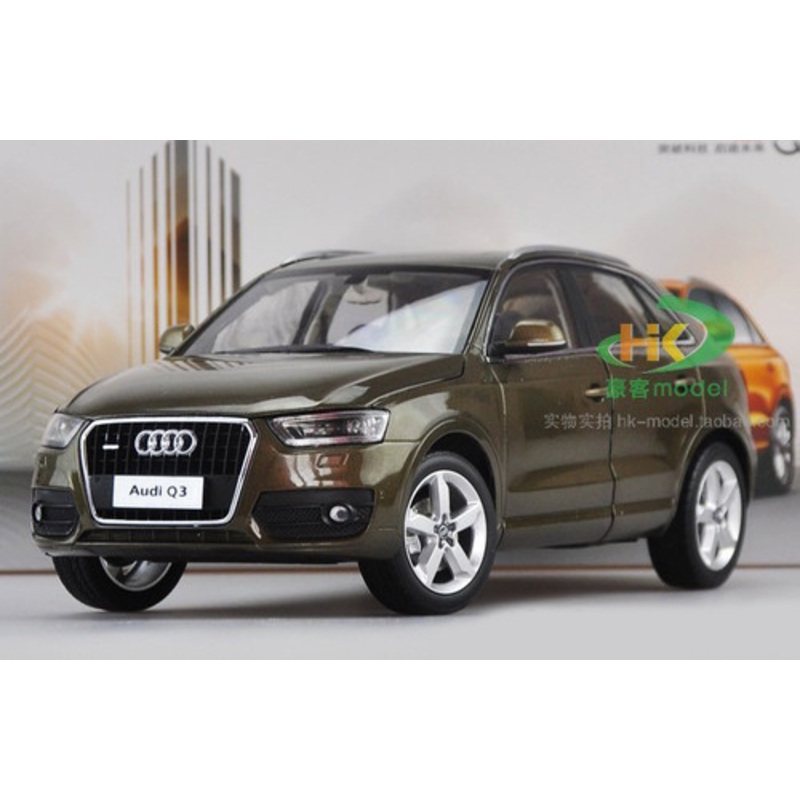 1/18 Dealer Edition Audi Q3 (Brown) Diecast Car Model