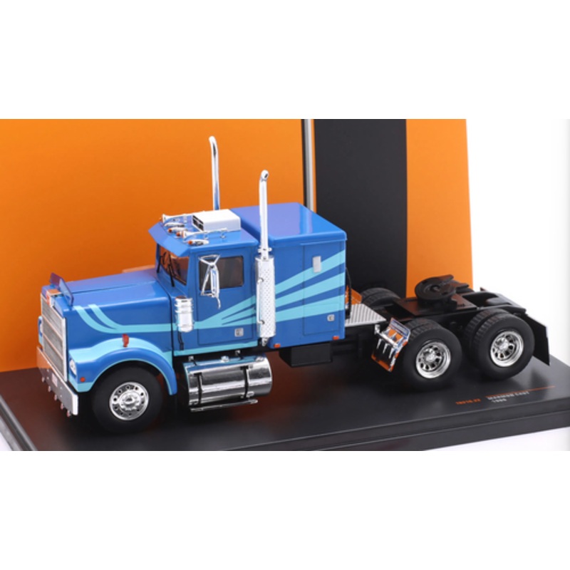 1/43 Ixo 1980 Marmon CHDT SZM (Blue) Diecast Car Model