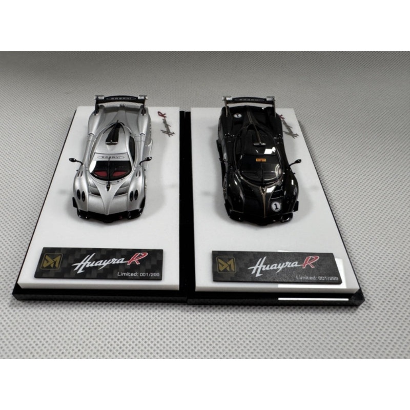 [Preorder] DMY 1:64 Pagani Huayra R (2 Colours) DMY64005/DMY64006 Black Carbon