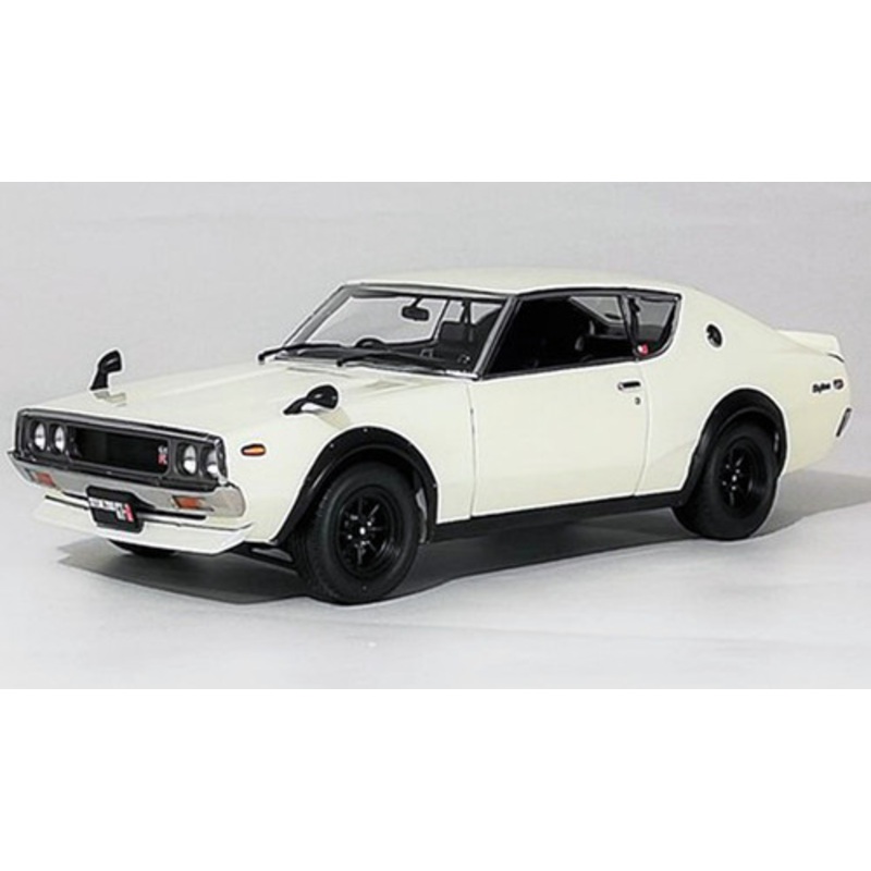 1/18 Kyosho Nissan Skyline 2000 GT-R (KPGC110) RHD (Right Hand Drive) White Diecast Car Model