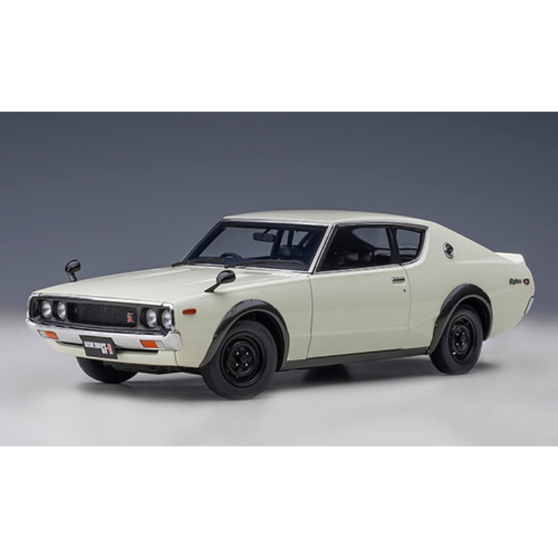 1/18 AUTOart Nissan Skyline GT-R GTR (KPGC110) (White) Diecast Car Model