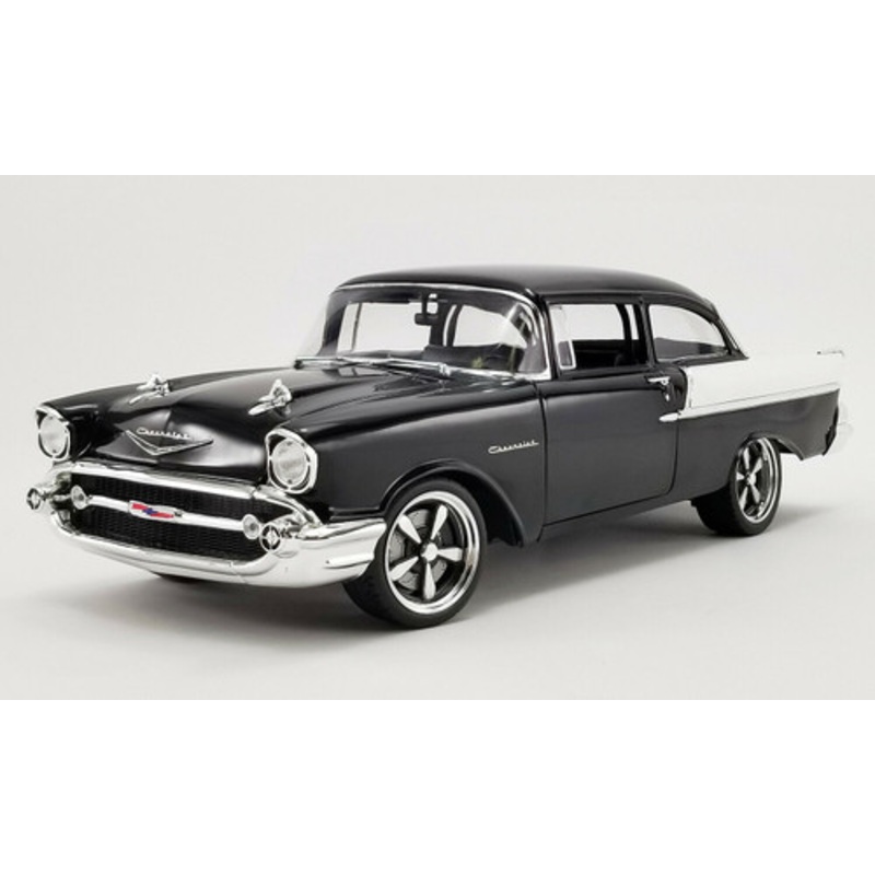 1/18 ACME 1957 Chevrolet Chevy 150 Restomod HOURGLASS Diecast Car Model