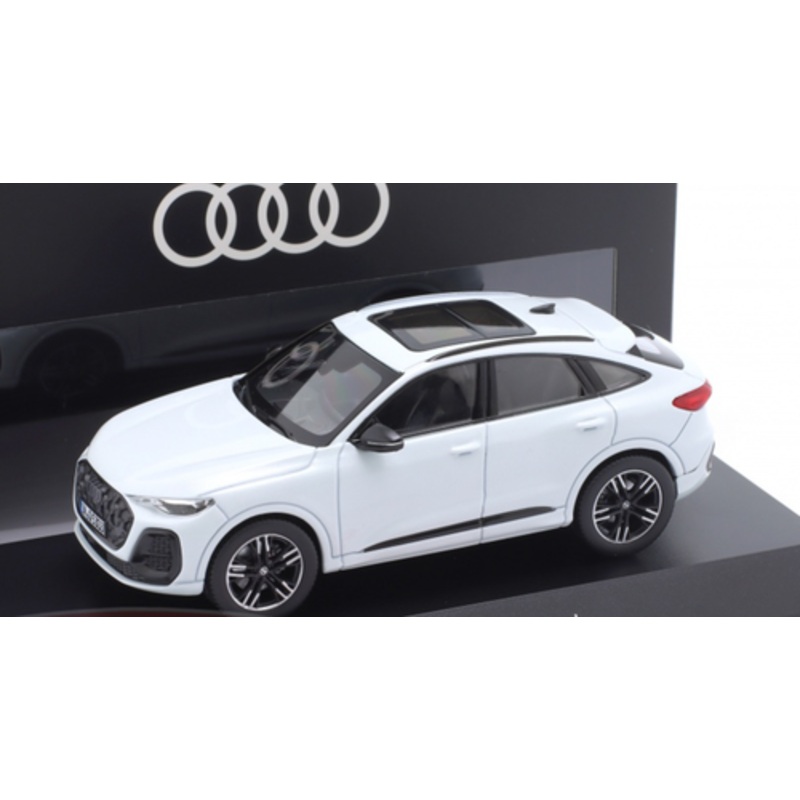1/43 Dealer Edition Audi Q5 Sportback (Glacier White) Car Model