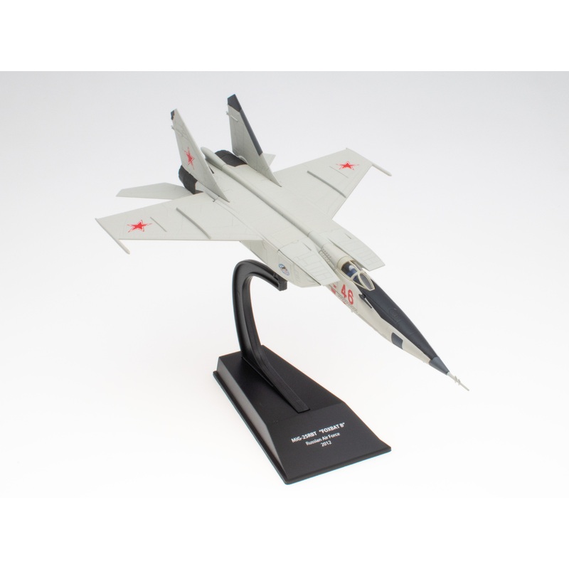 MiG-25RBT Mig-25 Foxbat B - Russian Air Force, 2012 - 1/100 Scale Diecast Metal Model by Hachette