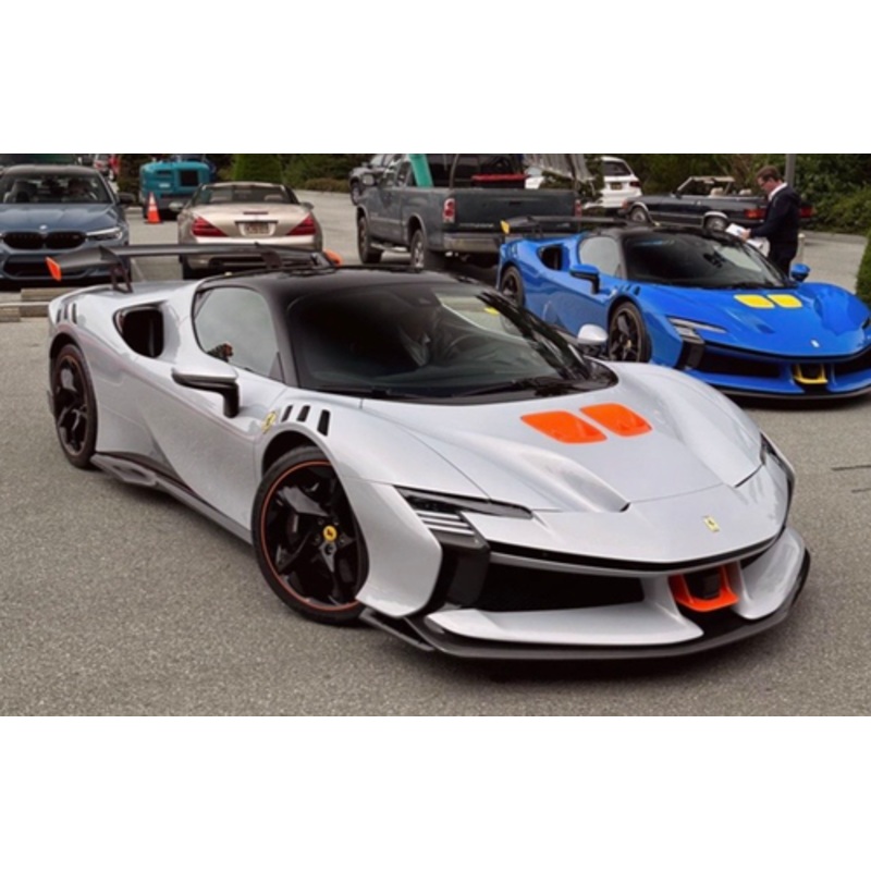 1/64 HH Model Ferrari SF90 XX Stradale (Bianco Artico White) Car Model