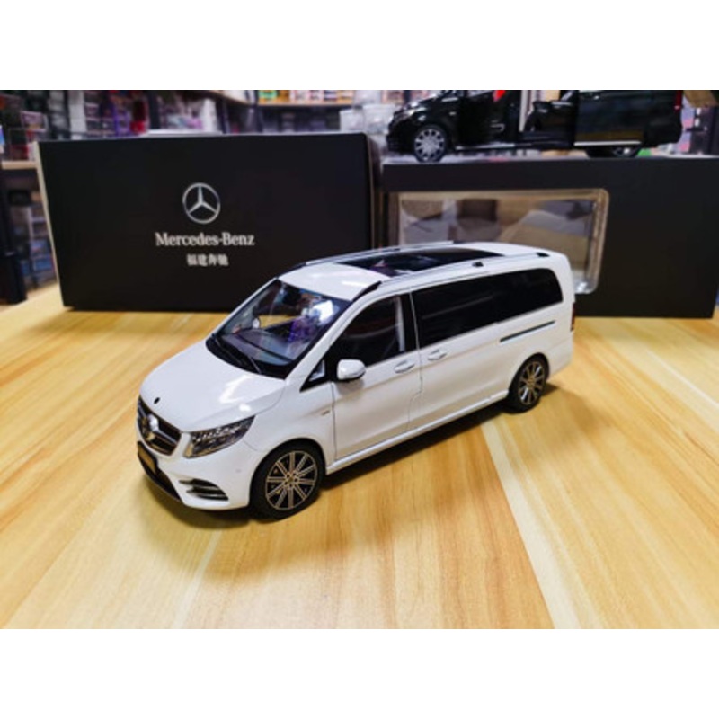 1/18 Dealer Edition Mercedes-Benz V-Class V260L MPV (White) Diecast Car Model