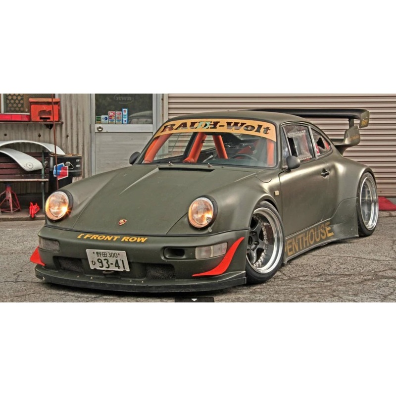 [Preorder] GT Spirit 1:18 Porsche RWB PENTHOUSE GREEN 2008 GT559