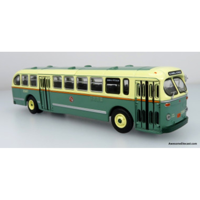 1952 ACF Brill CD-44 Transit Bus - Chicago Surface Lines - Route: 82 Kimball-Peterson - 1:87 (HO) Diecast Bus by Iconic Replicas
