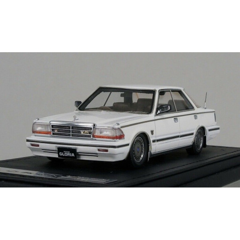 1/43 IG Ignition Model Nissan Gloria (Y30) 4 Door Hardtop Brougham VIP (White) Car Model