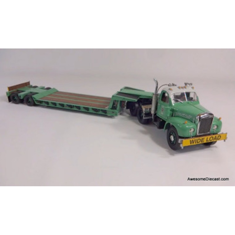 VERY RARE!! First Gear 1:25 Mack B Model Day Cab w/Folding Gooseneck Trailer: US Forestry Service