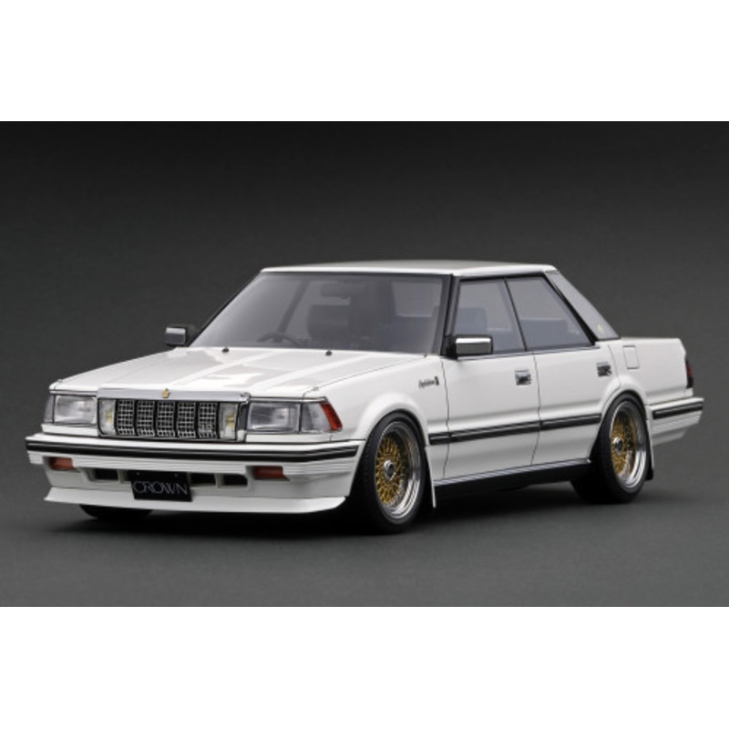 1/18 Ignition Model Toyota Crown 3.0 Royal Saloon G (120) (White) Car Model