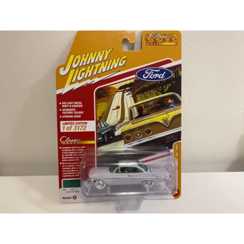 CHASE CAR 1/64 Johnny Lightning 1961 Chevrolet Impala SS 409 (White with Light Green Interior) Diecast Car Model