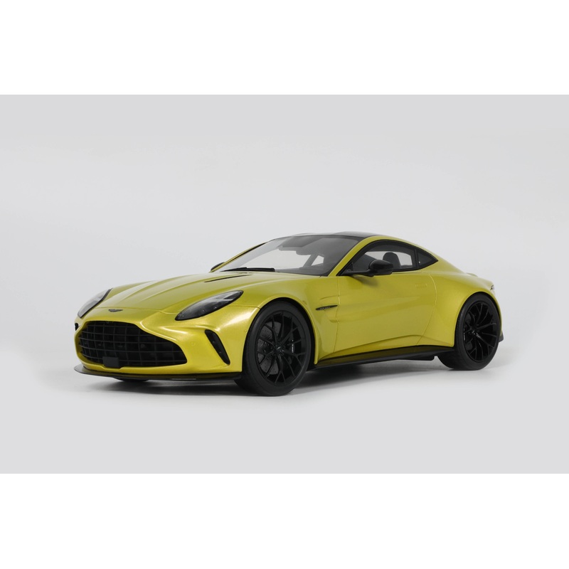 [Preorder] GT Spirit 1:18 ASTON MARTIN VANTAGE COSMOPOLITAN YELLOW 2024 GT514
