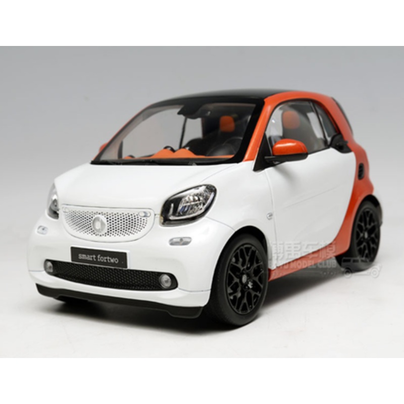 1/18 Dealer Edition Mercedes-Benz MB Smart Fortwo Coupe Hardtop (White / Orange) Diecast Car Model