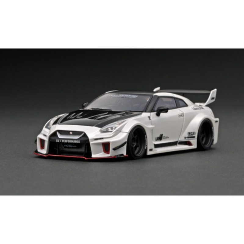1/43 Ignition Model LB-Silhouette WORKS GT Nissan 35GT-RR White
