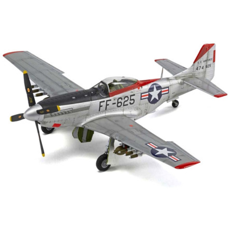 Skill 2 Model Kit North American F-51D Mustang Fighter Aircraft with 3 Scheme Options 1/48 Plastic Model Kit by Airfix
